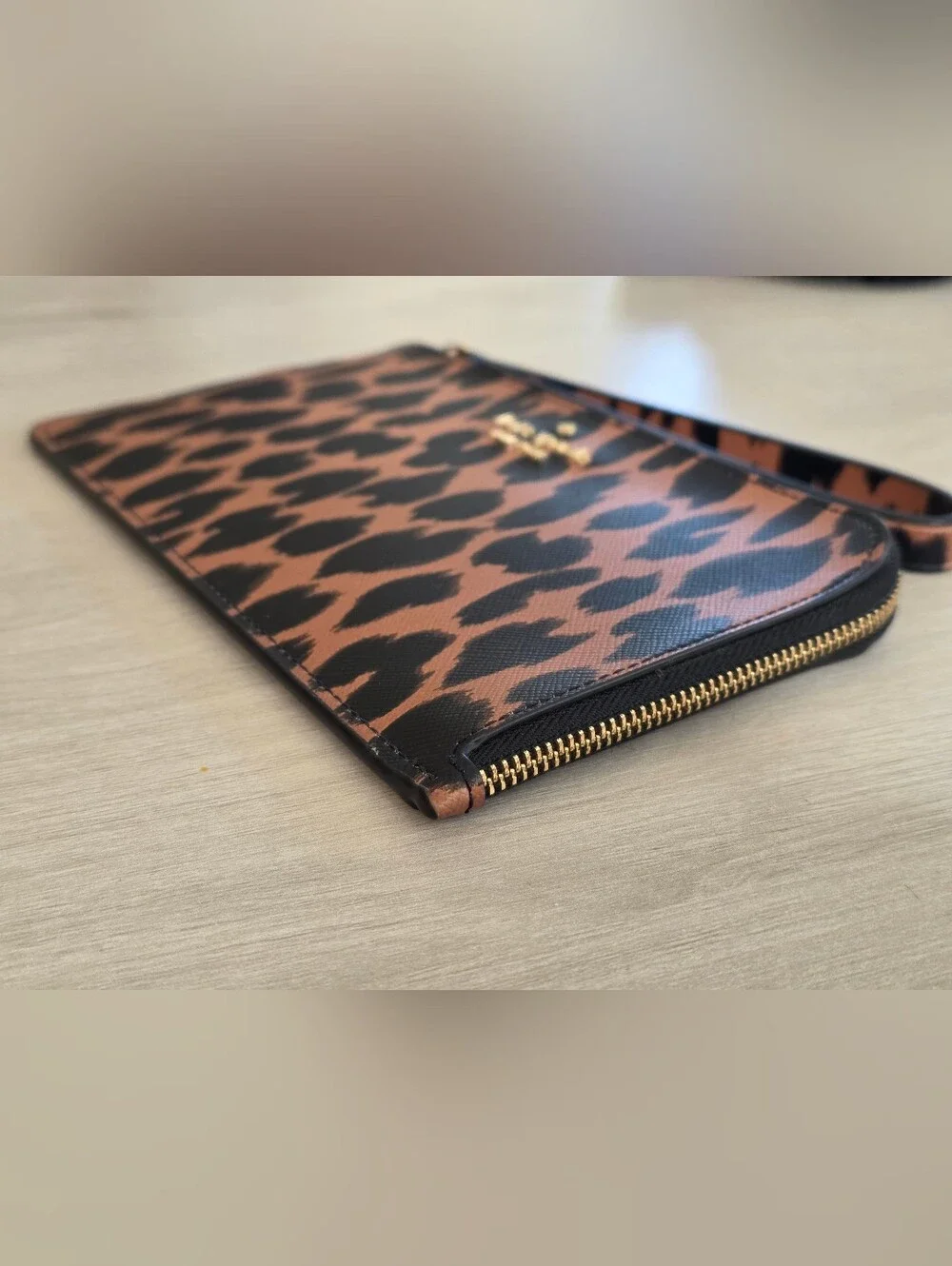Kate Spade Lucy Leopard Medium L-Zip Wristlet